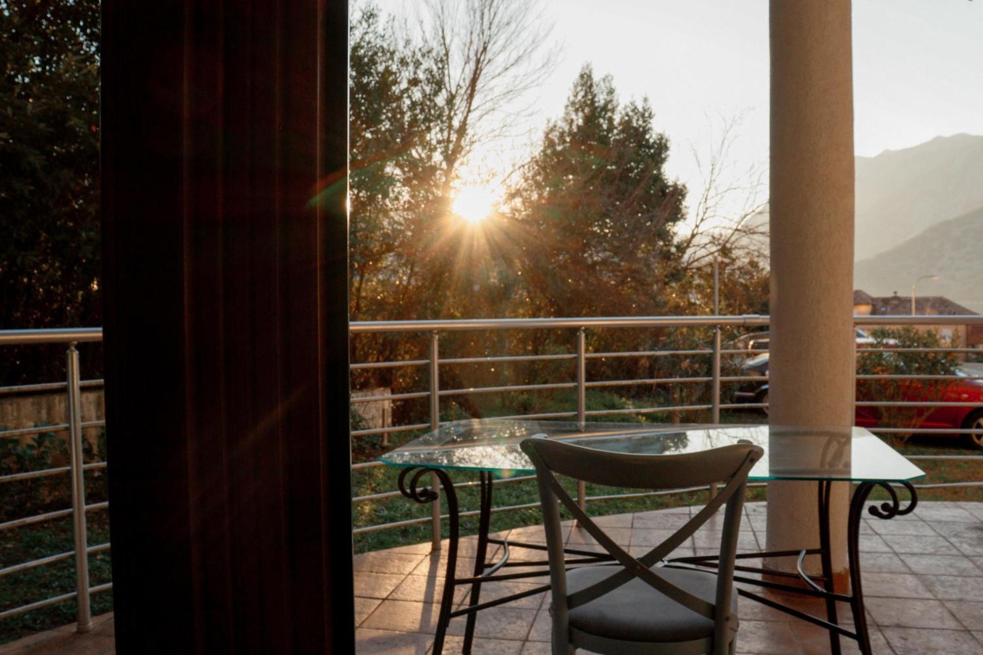 Apartman Mia Risan Exterior foto